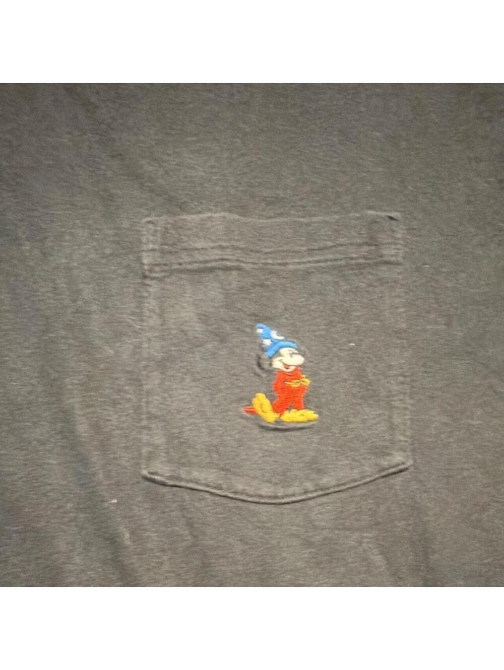 Disney Men's Grey and Black Tshirt